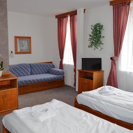 Hotel Peliny Chocen Εξωτερικό φωτογραφία